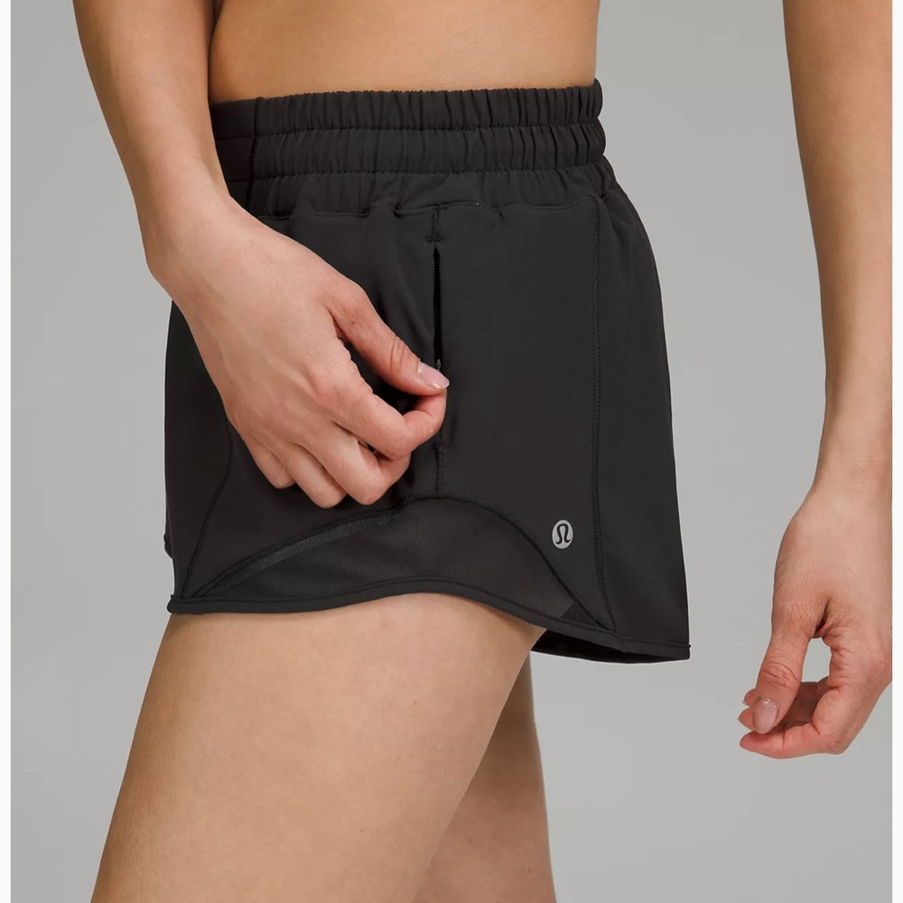 Black Lululemon Hotty Hot Low-Rise Lined Short 4"